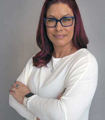 Portrait of Stacy Walker, Realtor®.